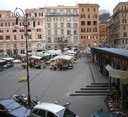 Midtown Trastevere Apartment Rome